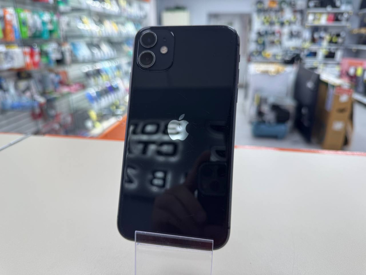Смартфон Apple iPhone 11 64Gb