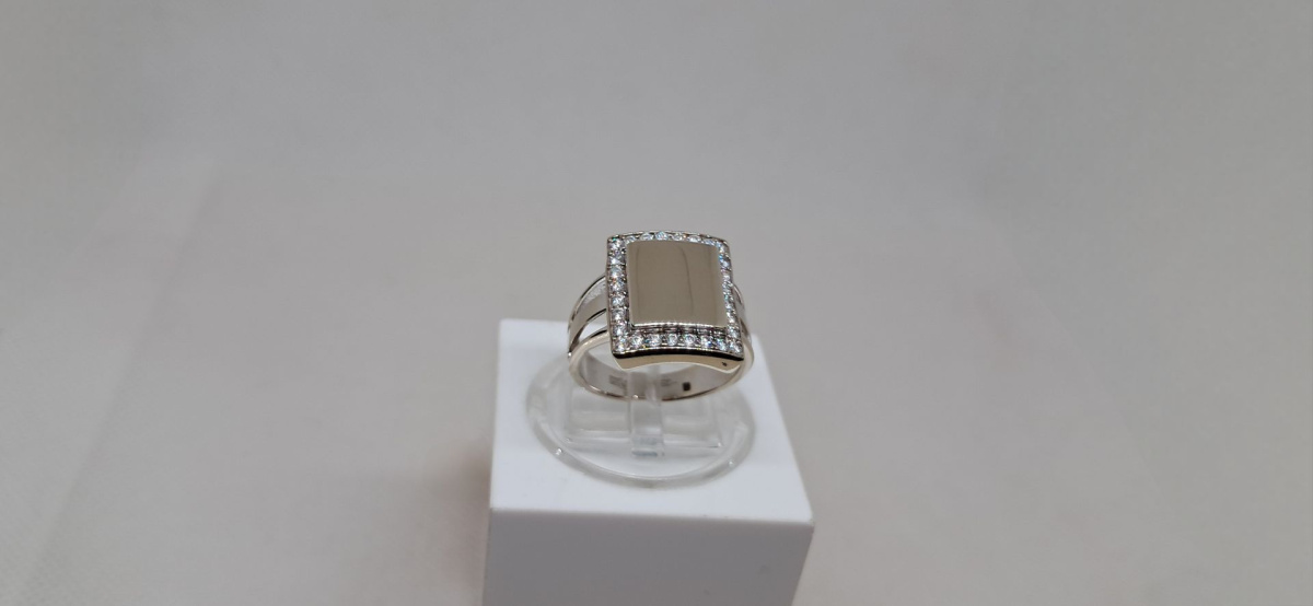 КОЛЬЦО С КАМНЯМИ (Au 585)