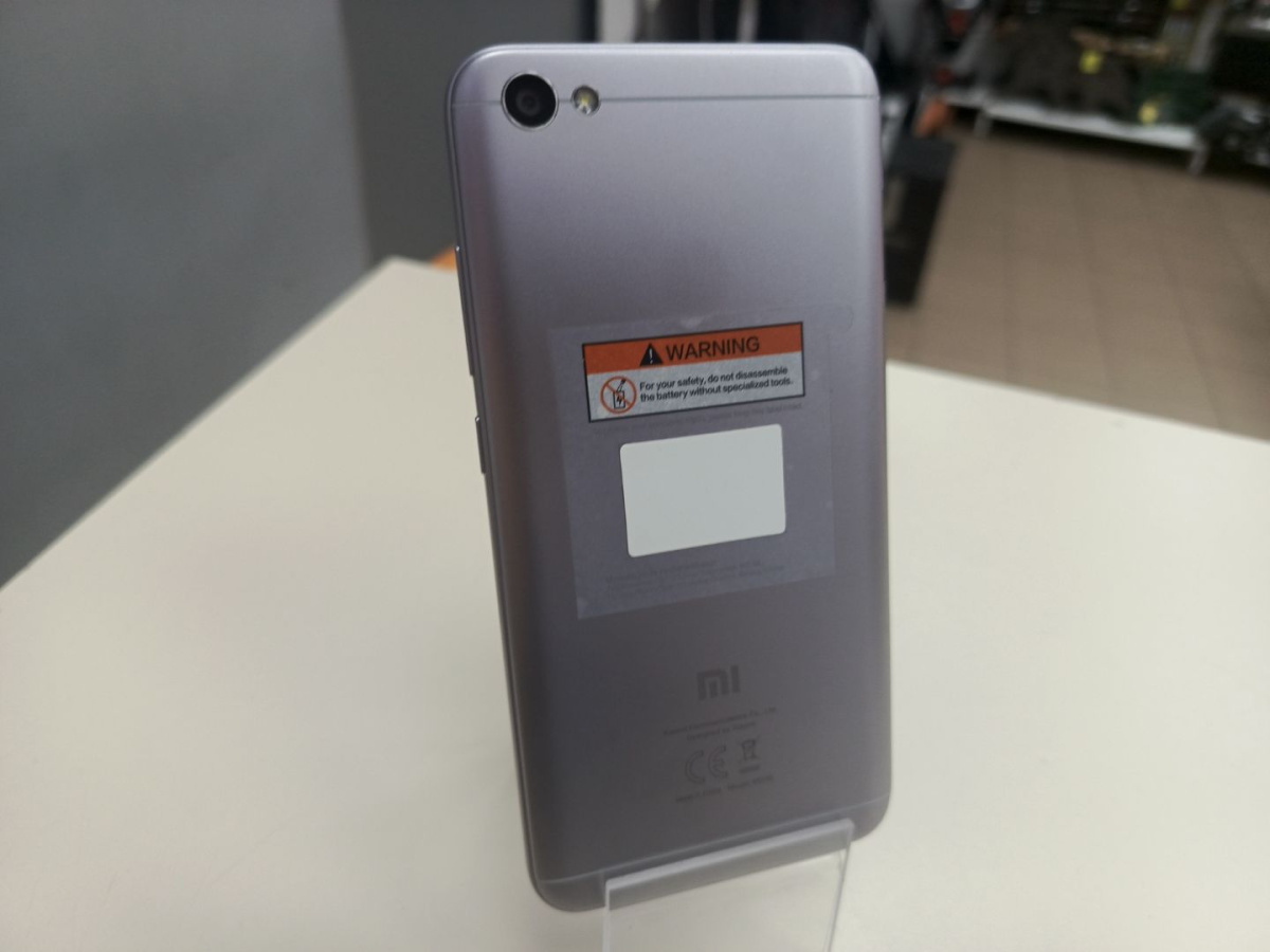 Смартфон Xiaomi Redmi Note 5A 2/16