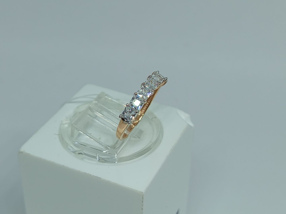 КОЛЬЦО С КАМНЯМИ (Au 585)