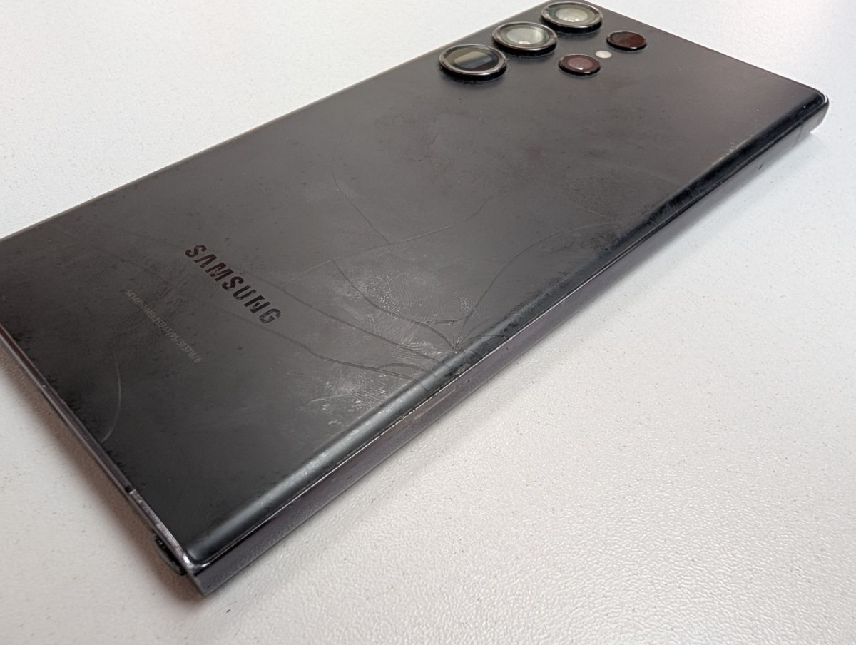 Смартфон Samsung Galaxy S23 Ultra 12/256