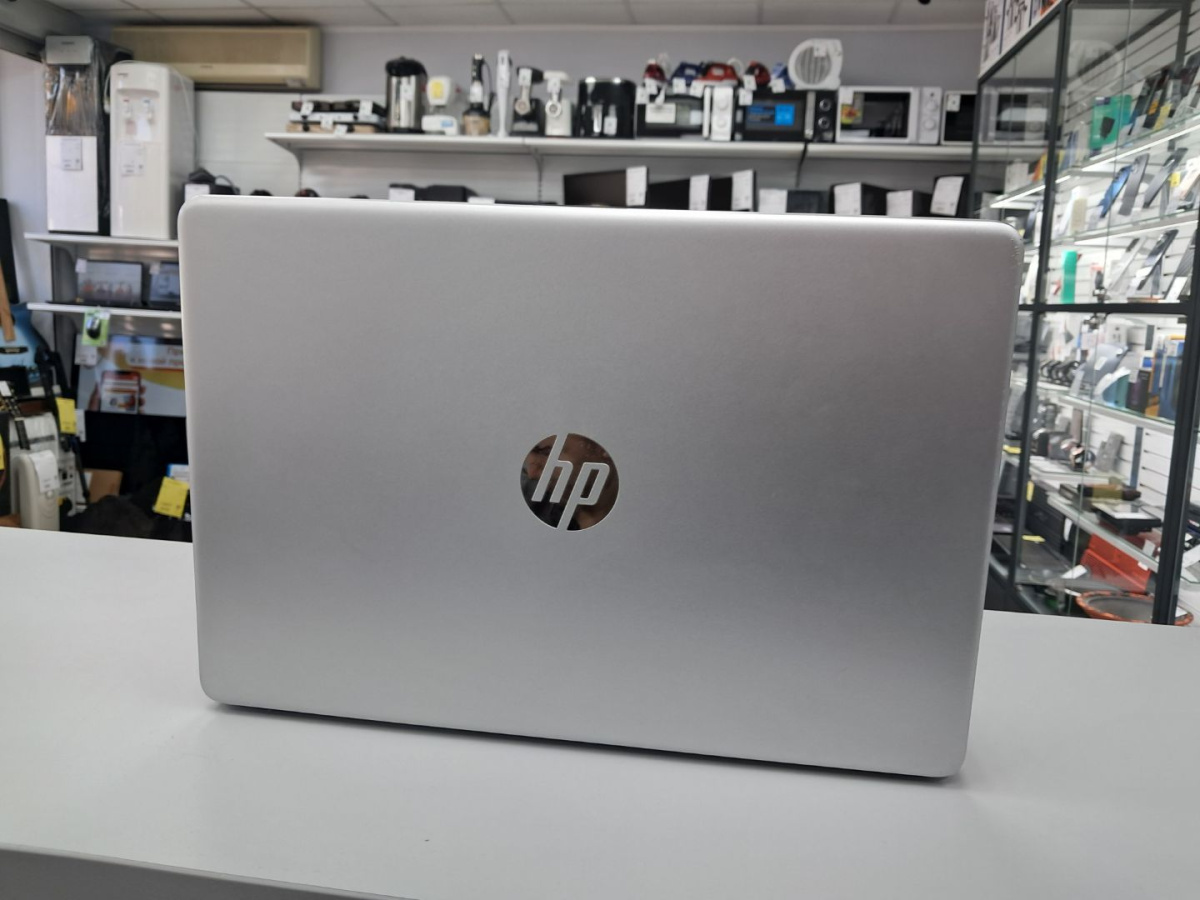 Ноутбук HP; Ryzen 5 5500U, AMD Radeon (TM) Graphics, 16 Гб, Нет, 500 Гб