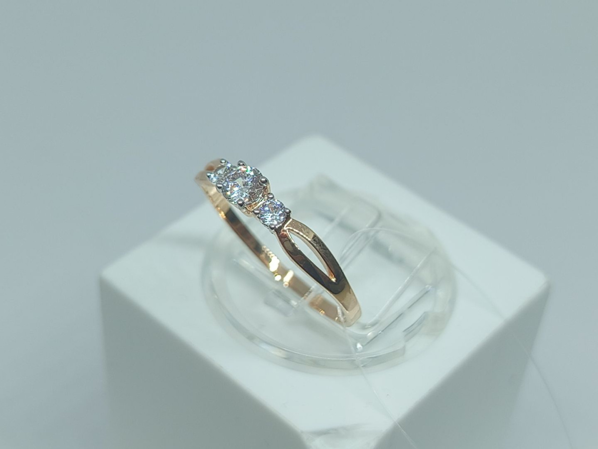 КОЛЬЦО С КАМНЯМИ (Au 585)