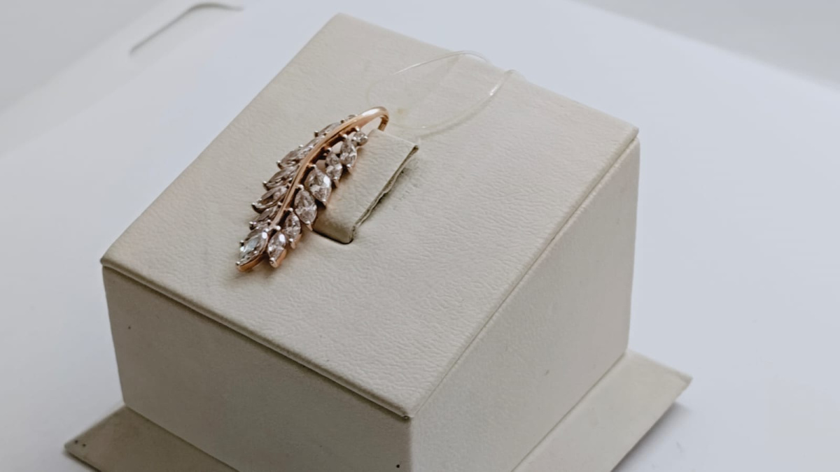 04-53-0884-00 ПОДВЕСКА С КАМНЯМИ (Au 585)