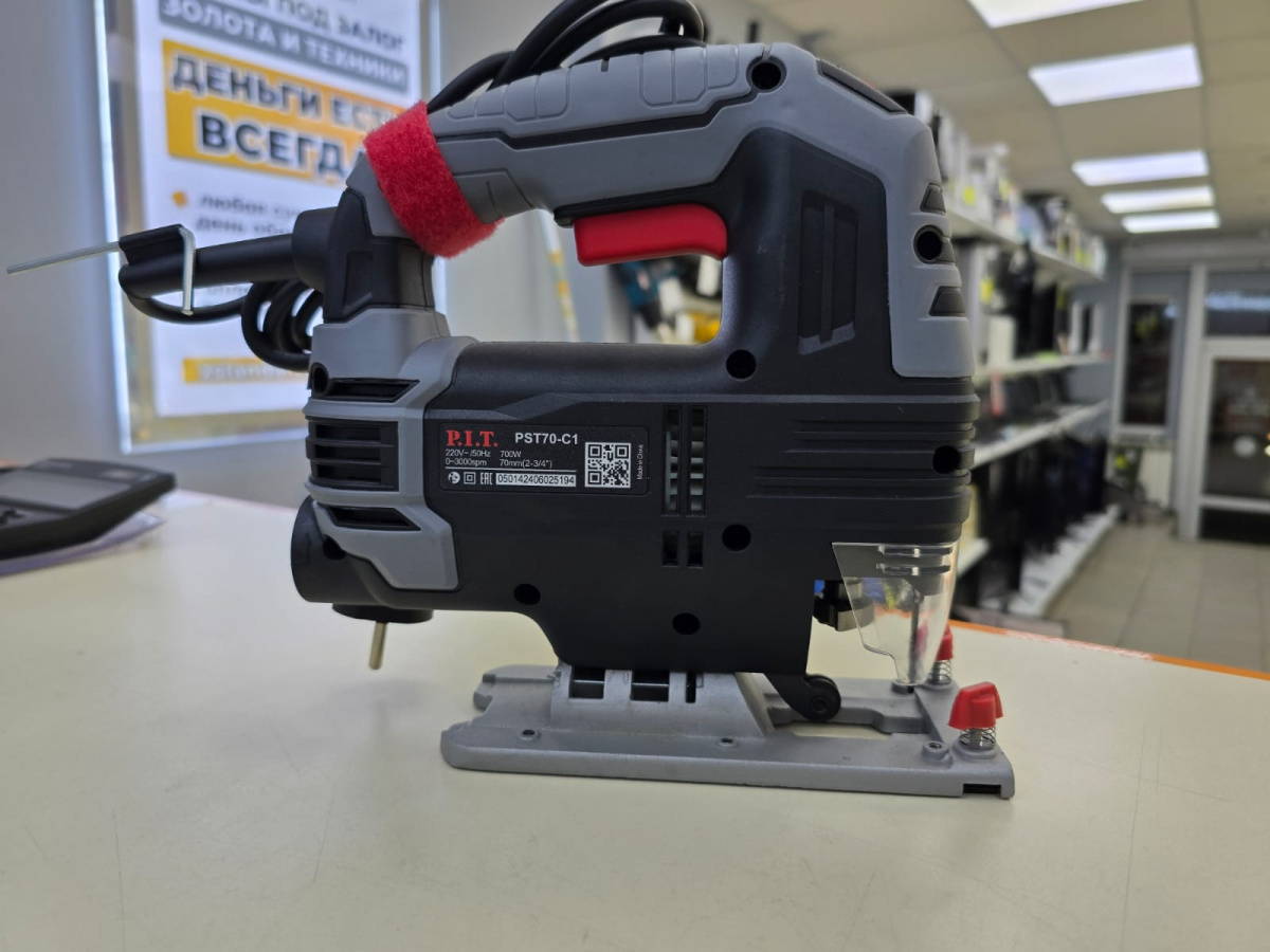 Лобзик P.I.T. PST70-C1