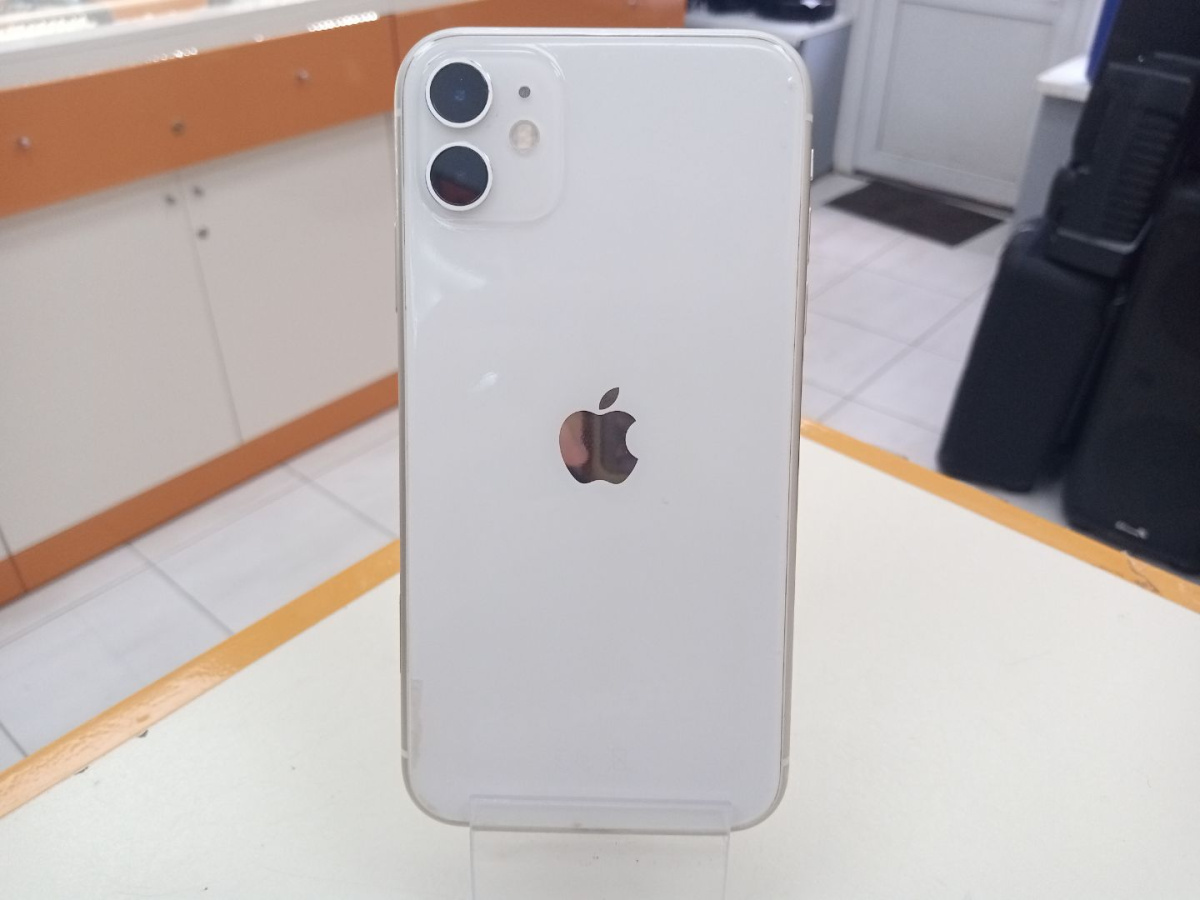 Смартфон Apple iPhone 11 128Gb
