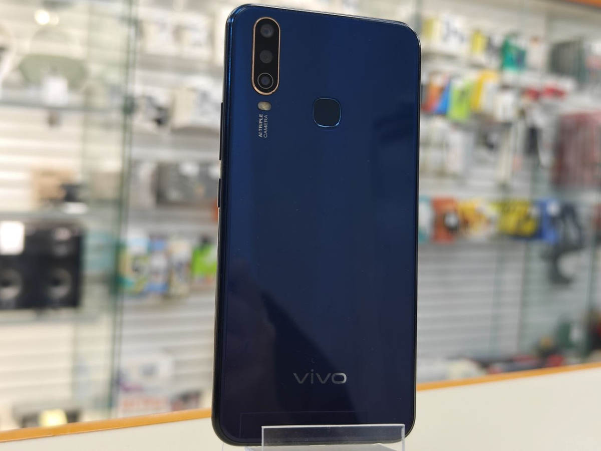 Смартфон Vivo Y17 (1902)