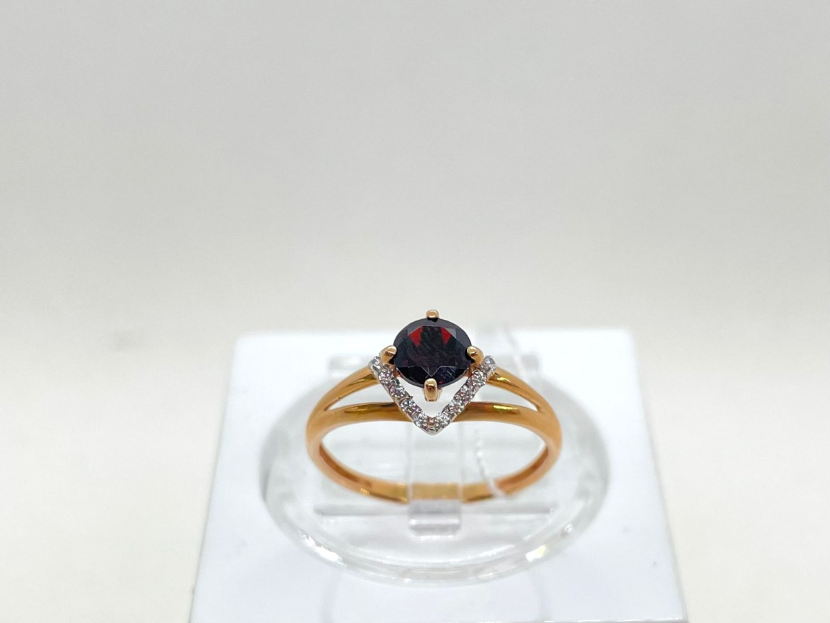 11804410 КОЛЬЦО С КАМНЯМИ (Au 585)