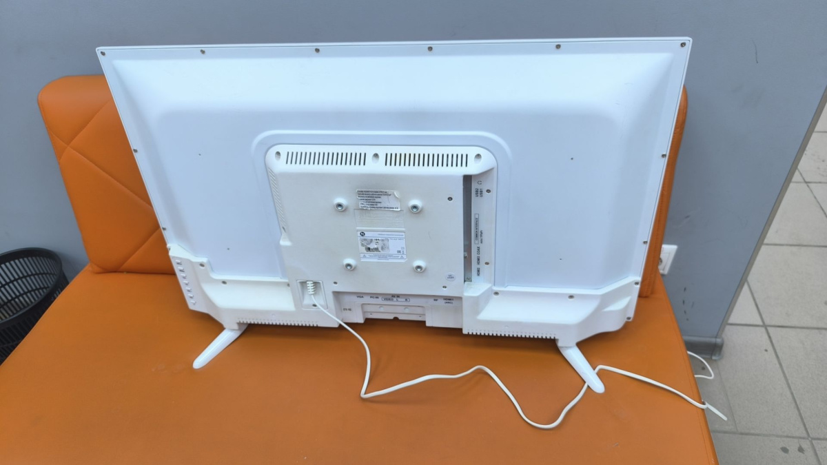 LED Телевизор HI 32HT101X