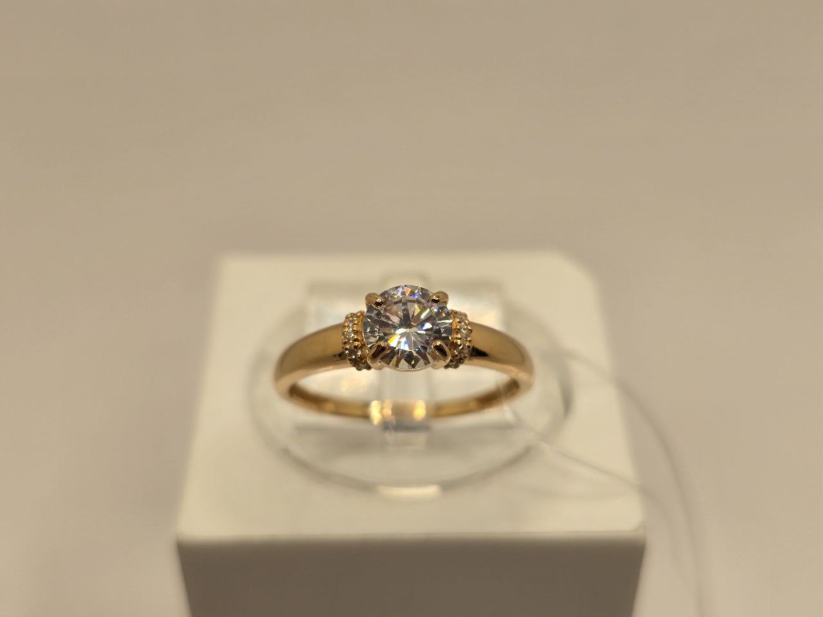 КОЛЬЦО С КАМНЯМИ (Au 585)