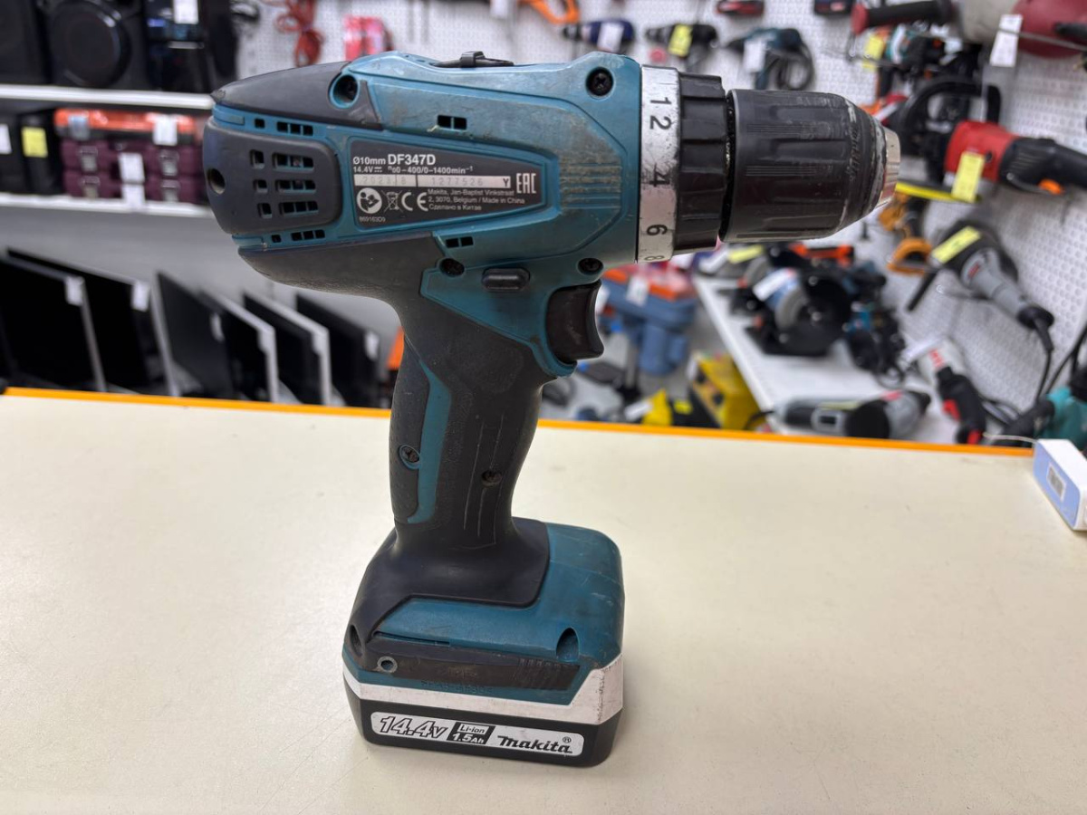 Шуруповерт Makita DF347D