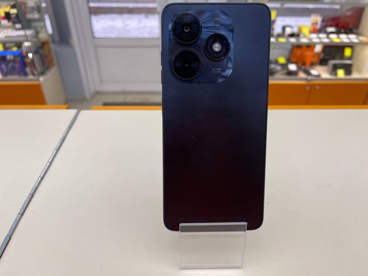 Смартфон Tecno Spark Go 2024 4/64