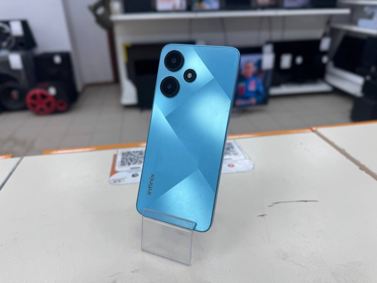 Смартфон Infinix HOT 30i 8/128