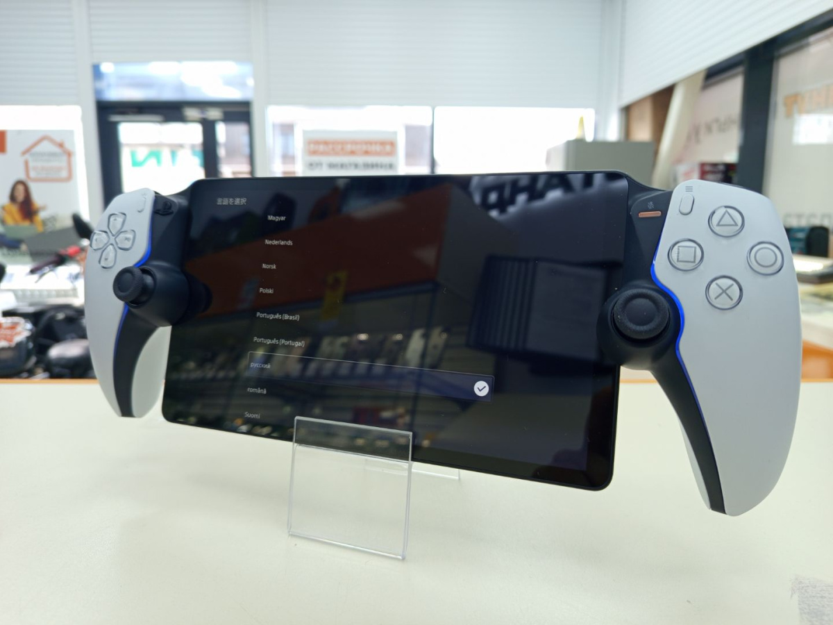 Игровая приставка PlayStation Portal