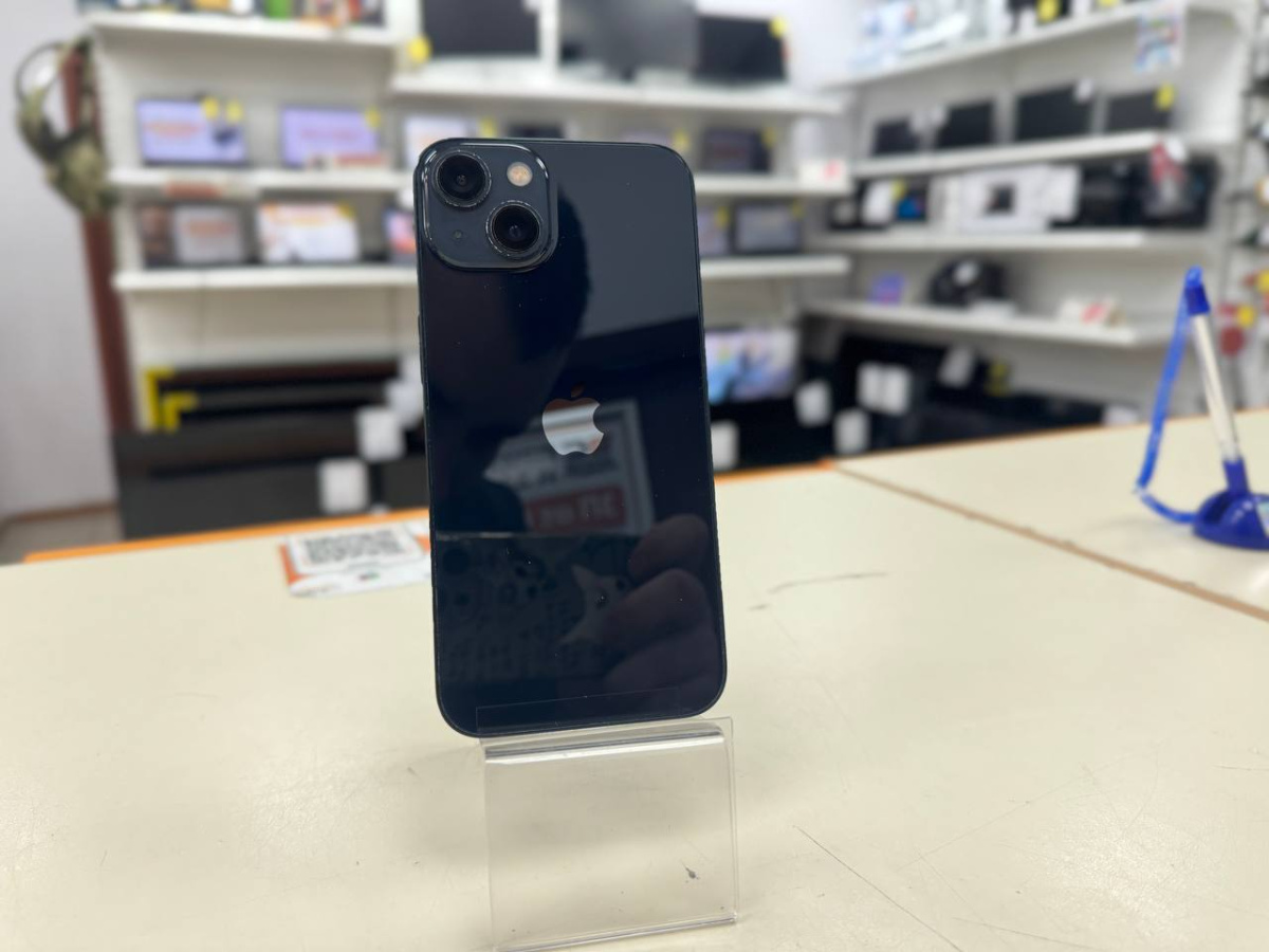 Смартфон Apple iPhone 13 128Gb