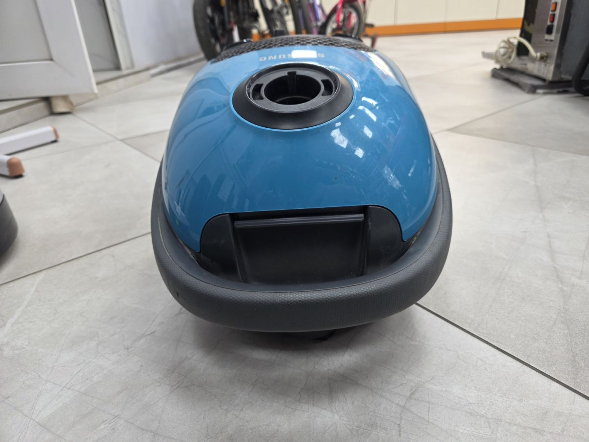 Пылесос Samsung SC20F30WF