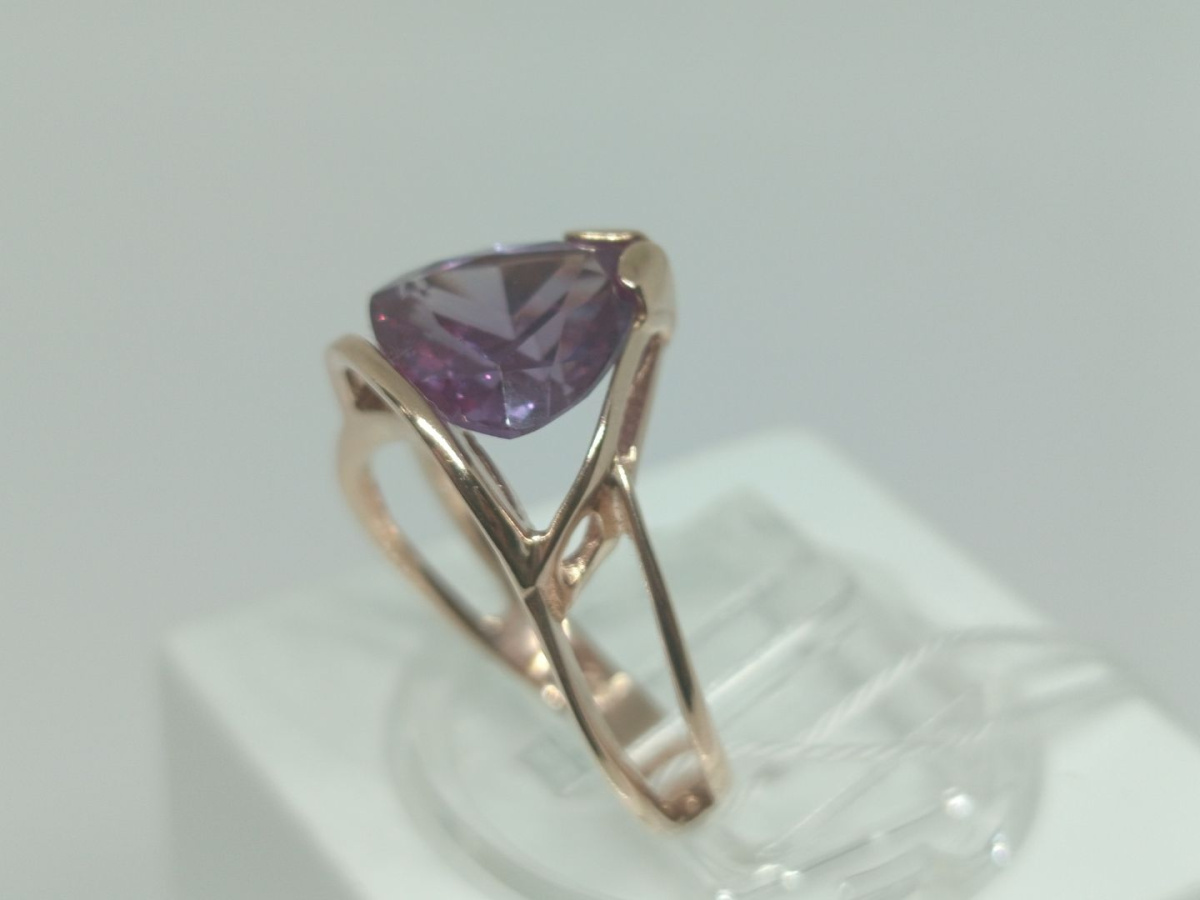 КОЛКМ585 КОЛЬЦО С КАМНЕМ (Au 585)