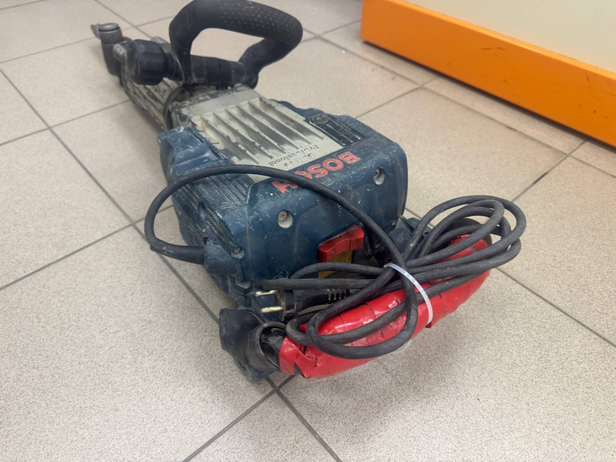 Отбойный молоток Bosch 16-30 Professional