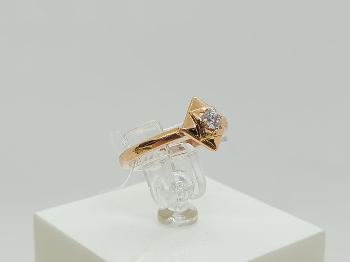 КОЛЬЦО С КАМНЕМ (Au 585)