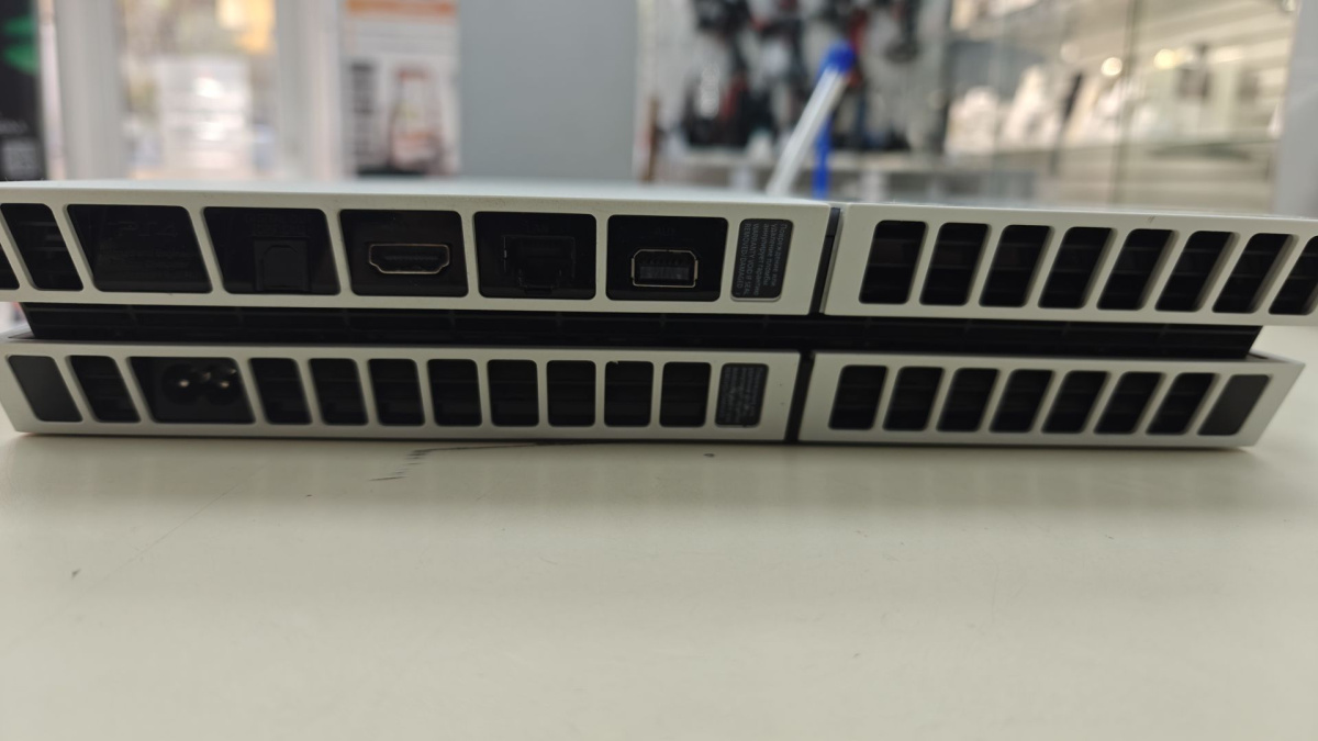Игровая приставка PlayStation 4 FAT 500GB