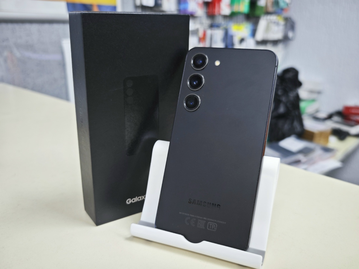 Смартфон Samsung Galaxy S23 8/128