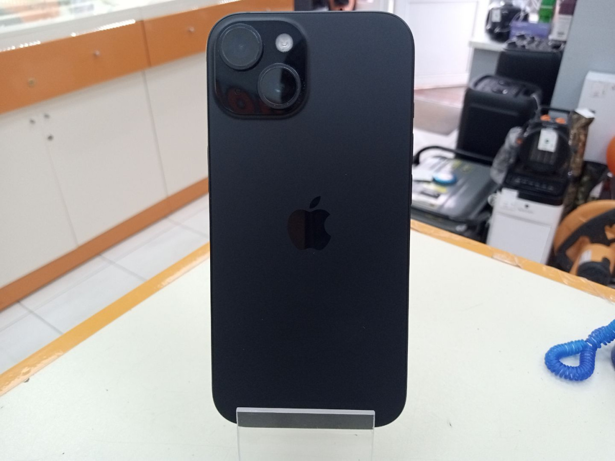 Смартфон Apple Iphone 15 128Gb