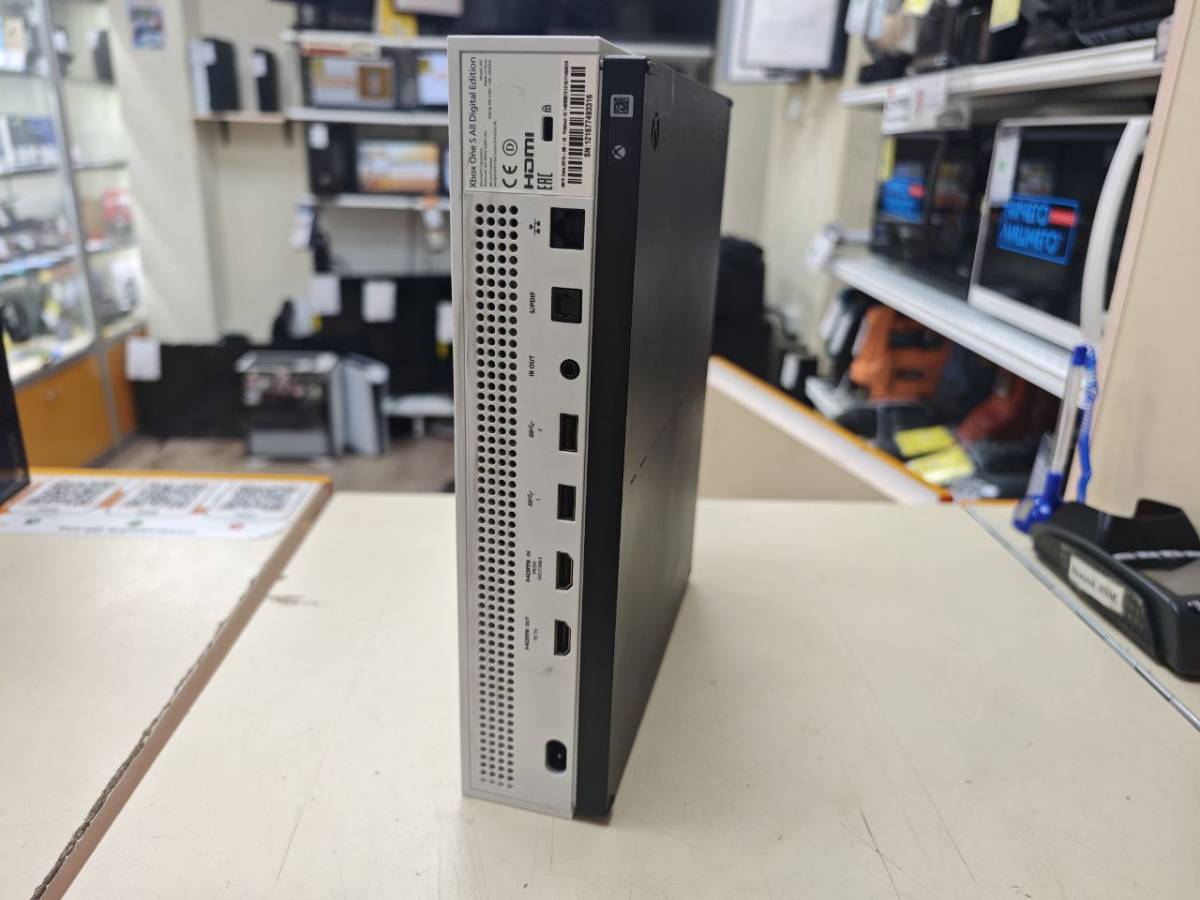 Игровая приставка Xbox One S Digital Edition 500Gb