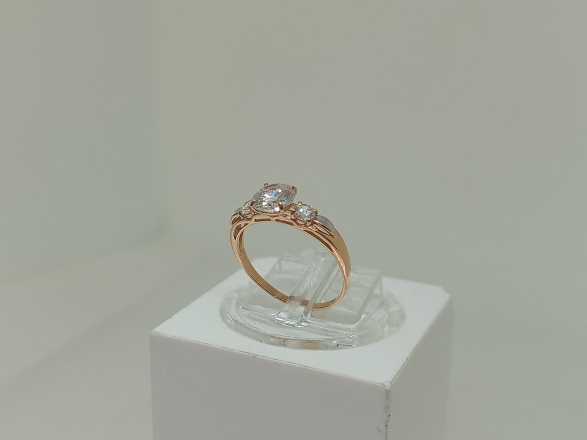 КОЛЬЦО С КАМНЯМИ (Au 585)