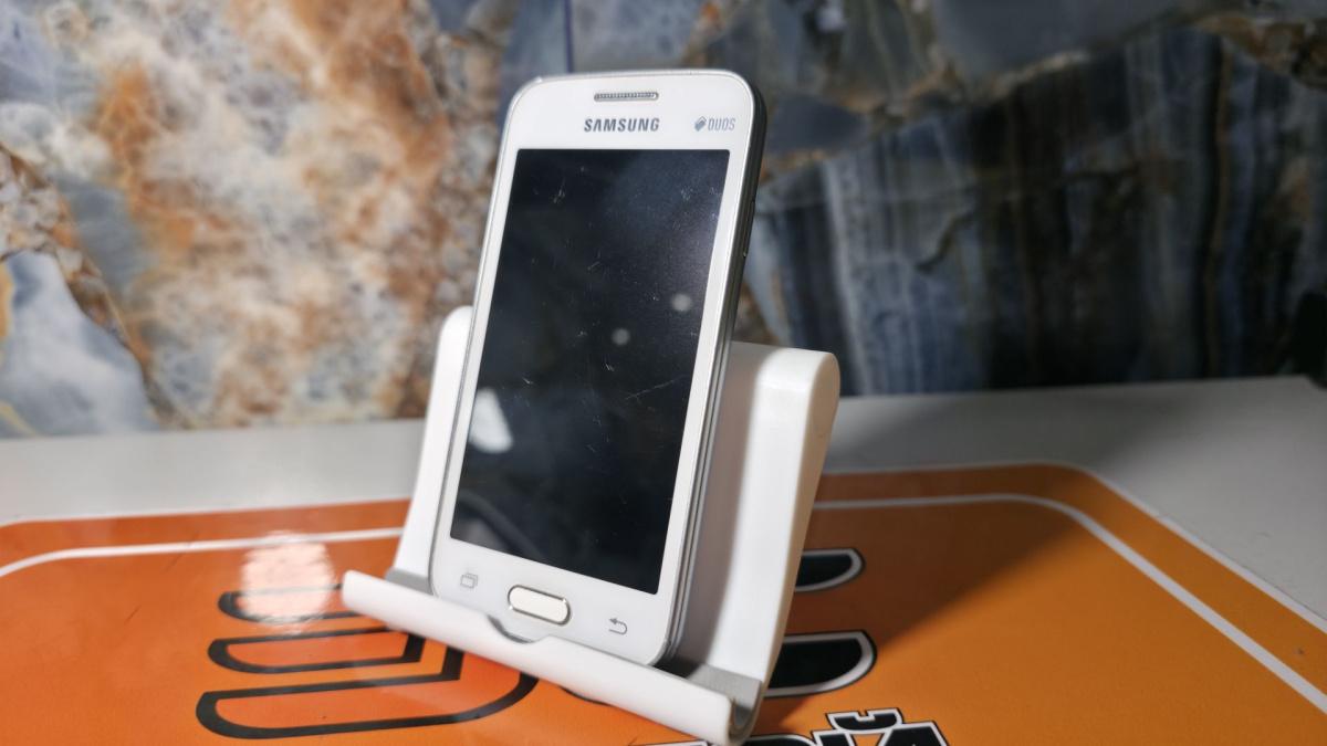 Смартфон Samsung Galaxy Ace 4 Neo