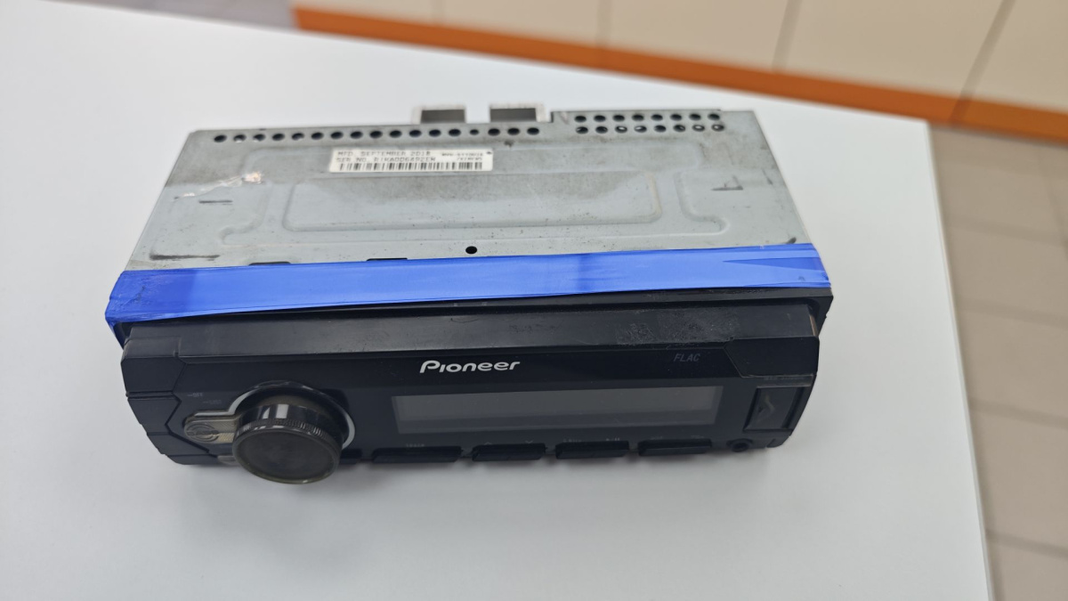 Автомагнитола Pioneer MVH-S110UIG;