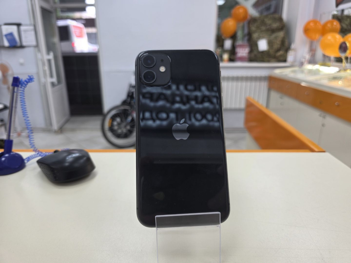 Смартфон Apple iPhone 11 64Gb