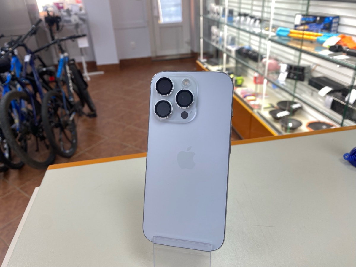Смартфон Apple Iphone 16 Pro 128Gb