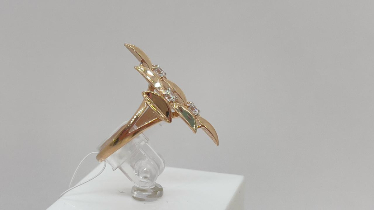 КОЛЬЦО С КАМНЯМИ (Au 585)