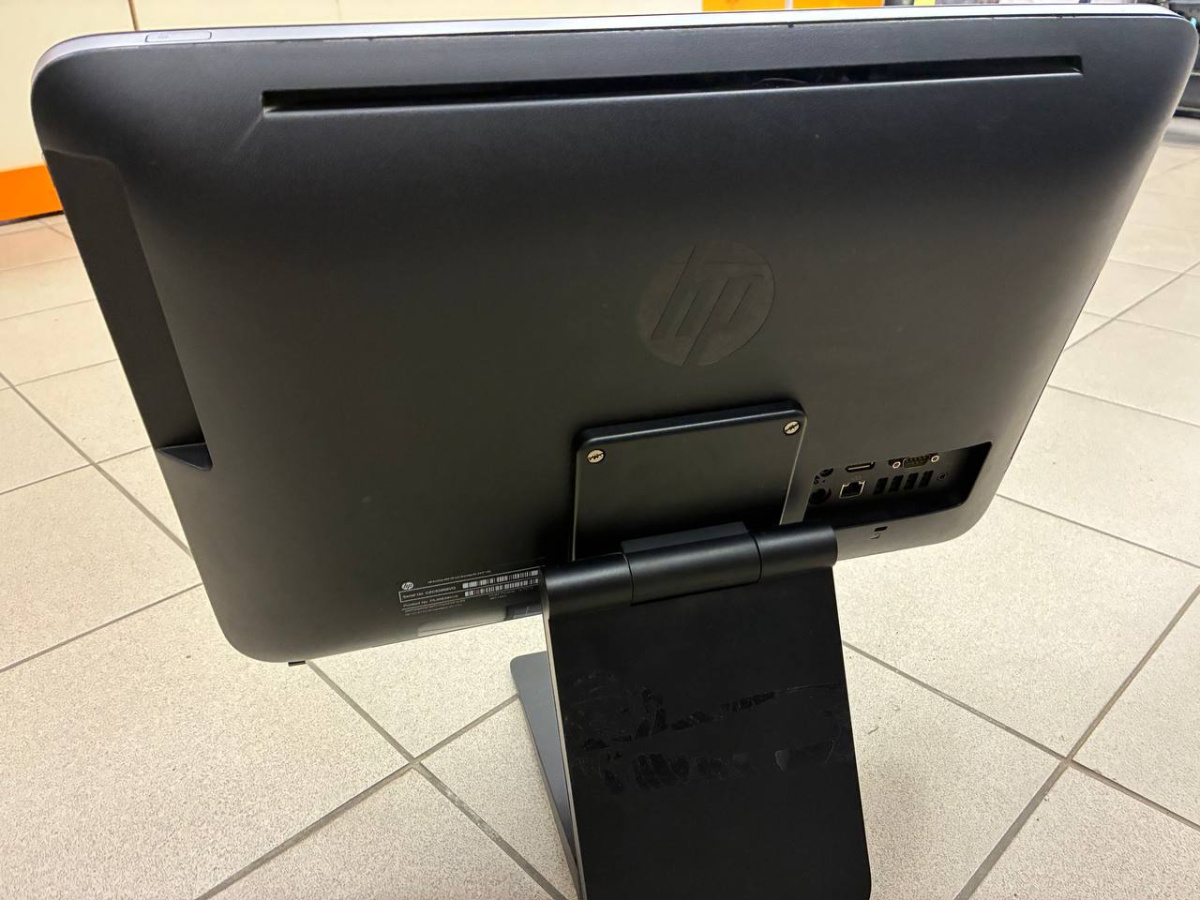 Моноблок HP; Core i3-4160T, Intel HD Graphics 4400, 16 Гб, 240 Гб, Нет