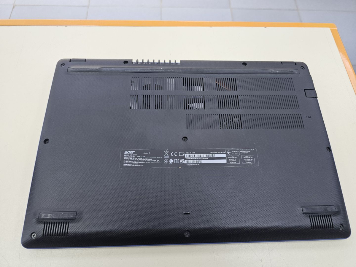 Ноутбук Acer; Core i3-1005G1, Intel UHD Graphics, 8 Гб, 256 Гб, Нет