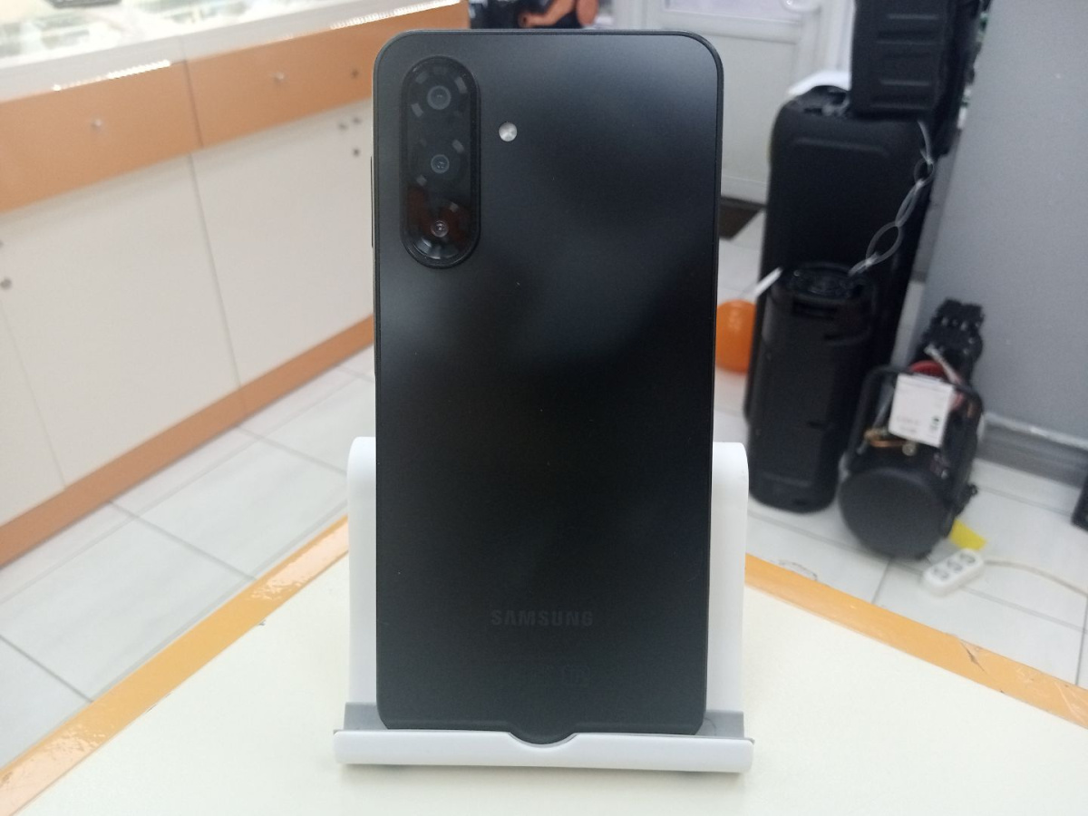 Смартфон Samsung Galaxy A17 4/128