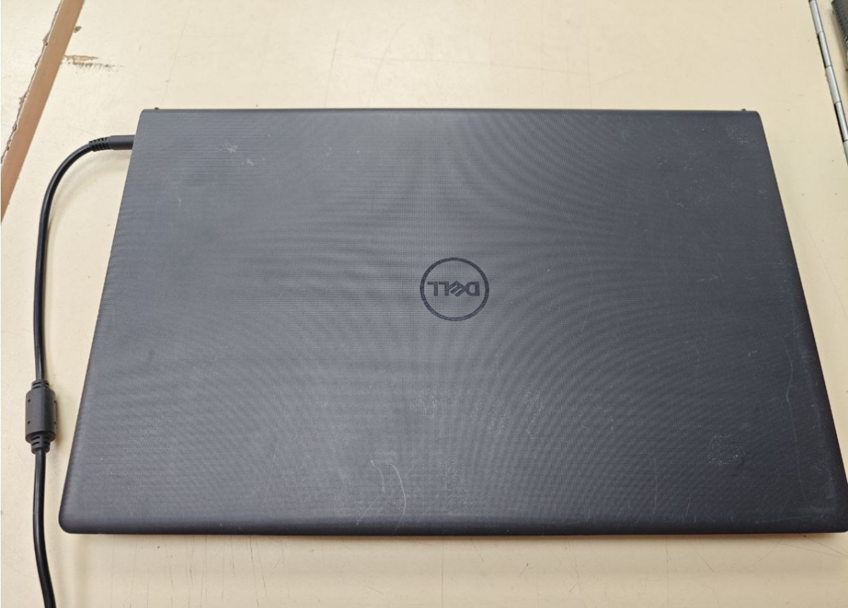 Ноутбук DELL; Core i5-1135G7, Iris(R) Xe Graphics, 8 Гб, 512 GB, Нет