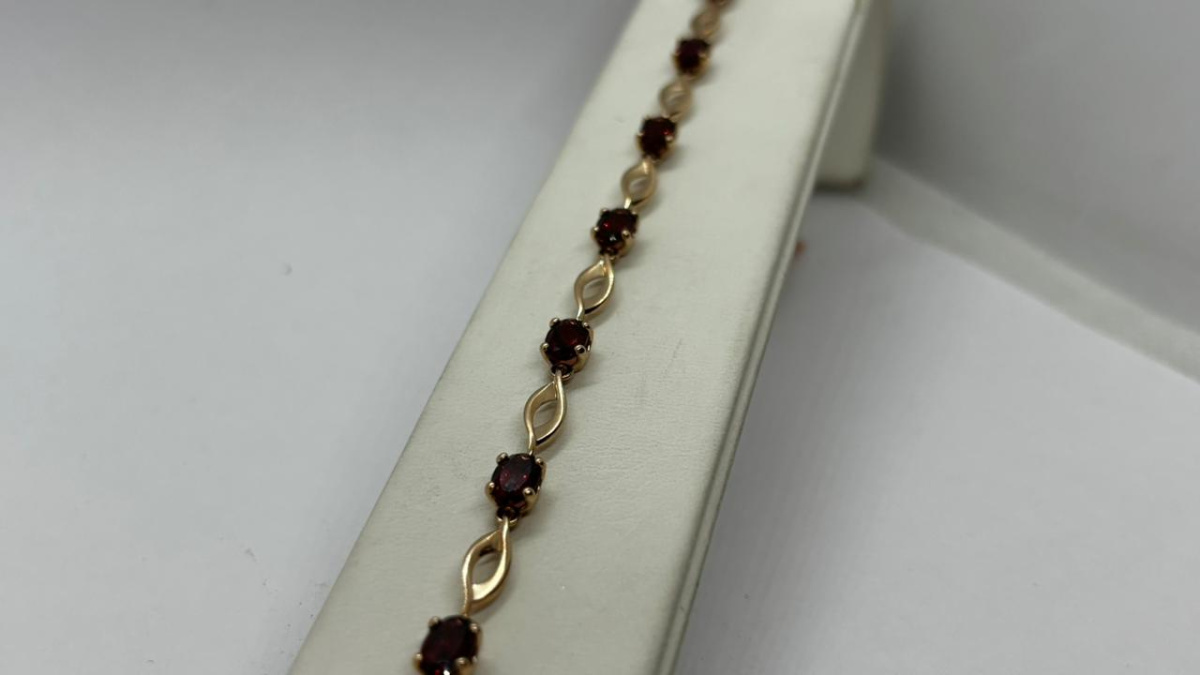 БРАСЛЕТ С КАМНЯМИ (Au 585)