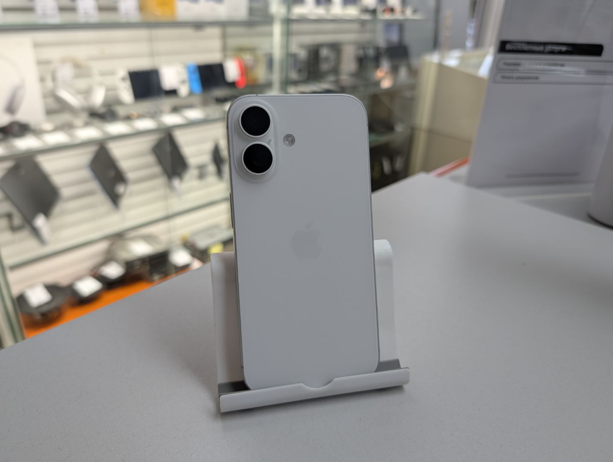 Смартфон Apple Iphone 16 128Gb