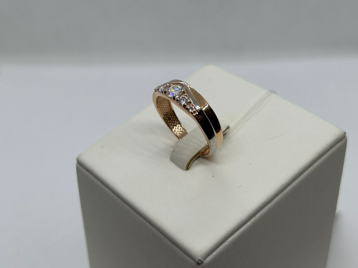 КОЛЬЦО С КАМНЯМИ (Au 585)