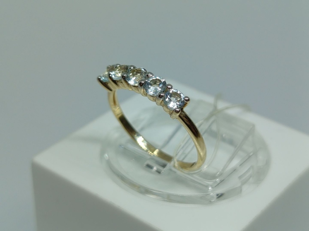 КОЛЬЦО С КАМНЯМИ (Au 585)