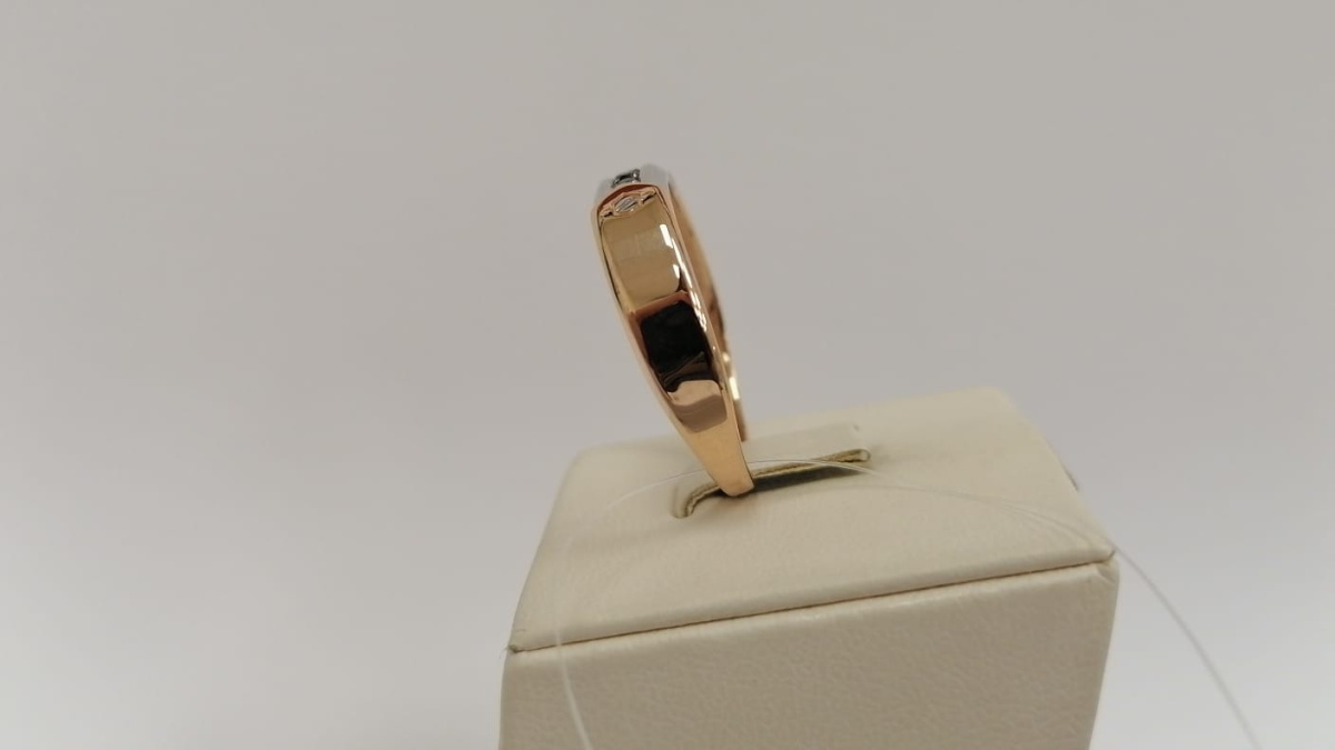 КОЛЬЦО С КАМНЯМИ (Au 585)