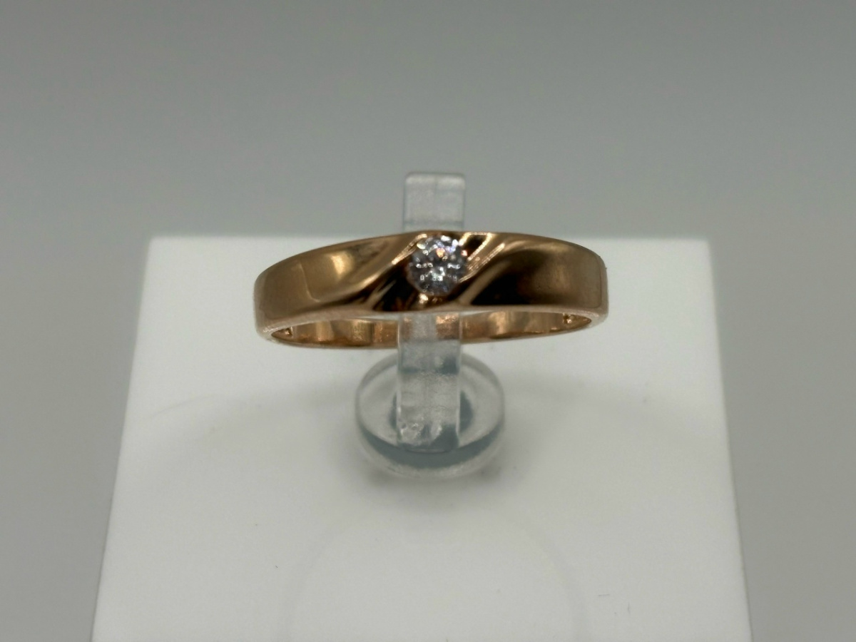 КОЛКМ375 КОЛЬЦО С КАМНЕМ (Au 375)