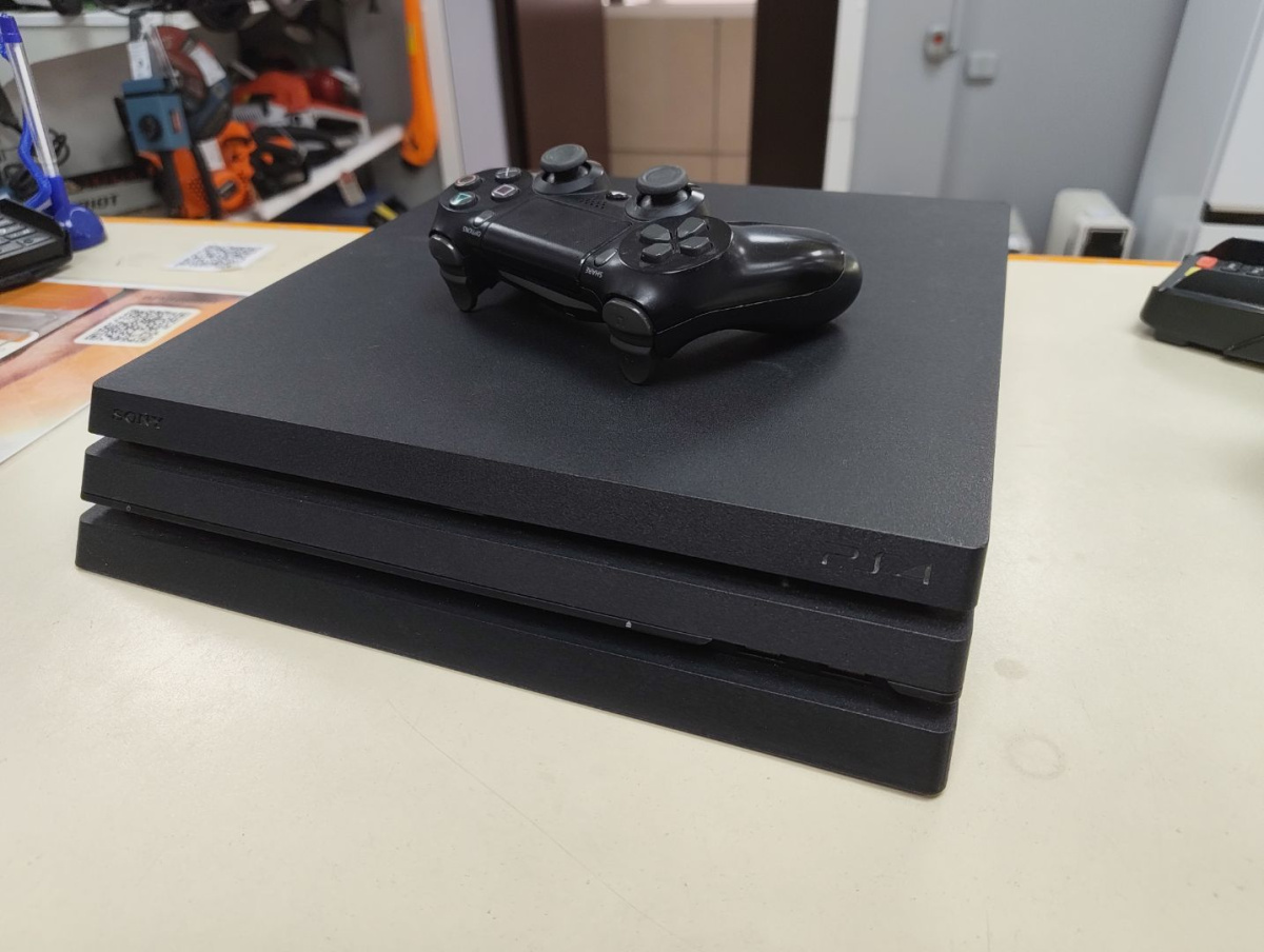 Игровая приставка PlayStation 4 Pro 1Tb