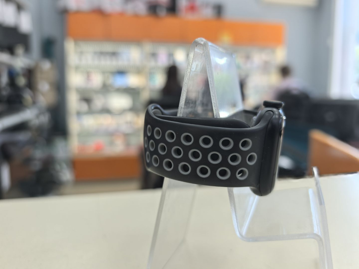 Смарт-часы Apple Watch SE 2022 40mm
