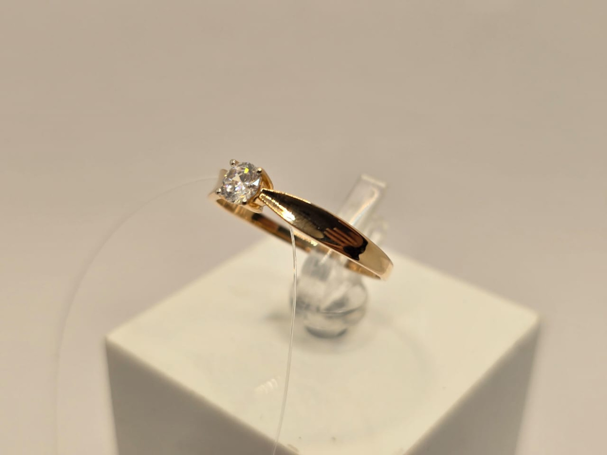 КОЛЬЦО С КАМНЕМ (Au 585)