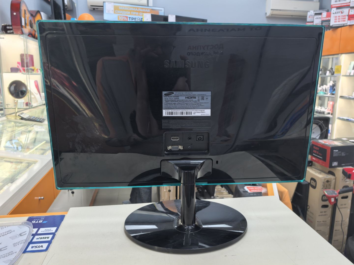 Монитор Samsung S22D390Q