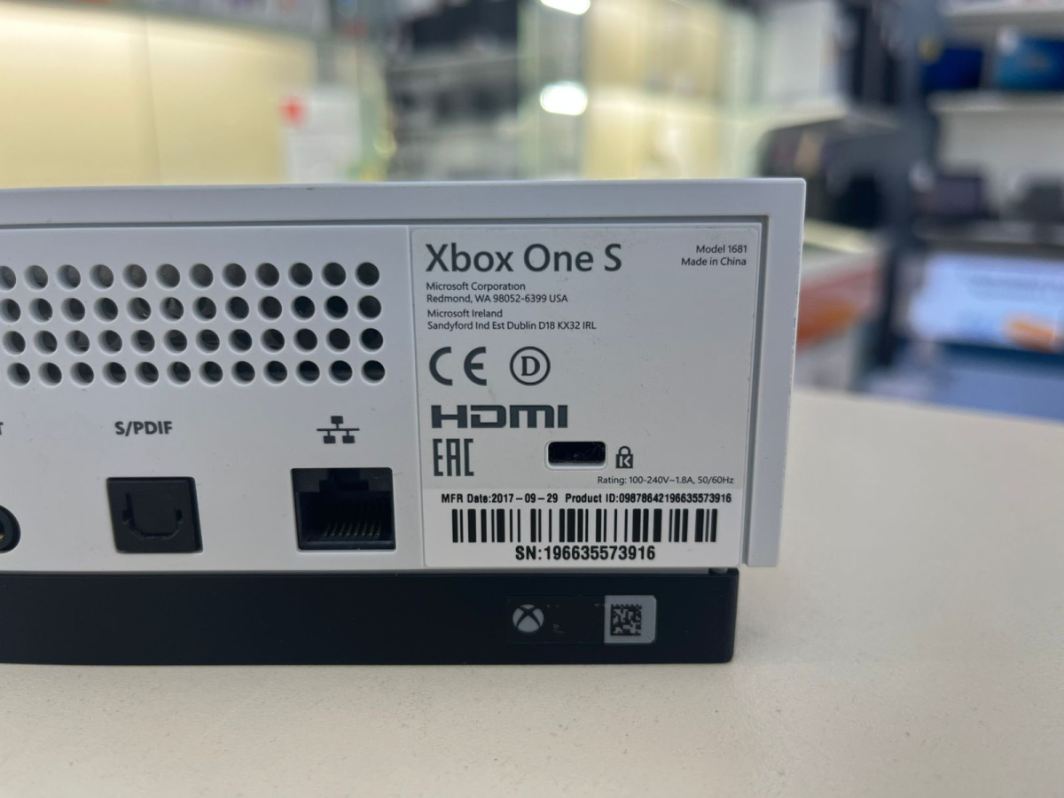 Игровая приставка Xbox One S 500Gb