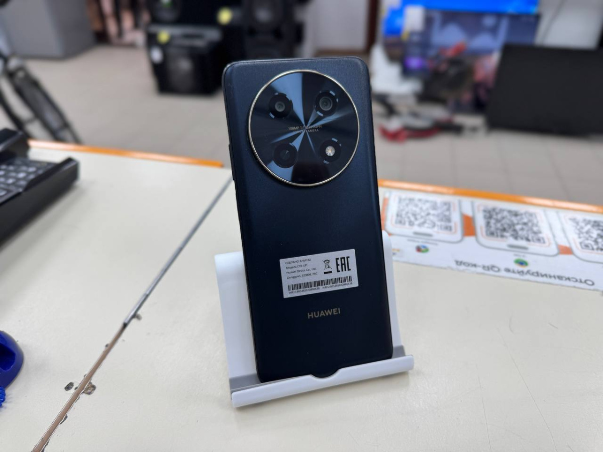 Смартфон Huawei Nova 12i 8/256