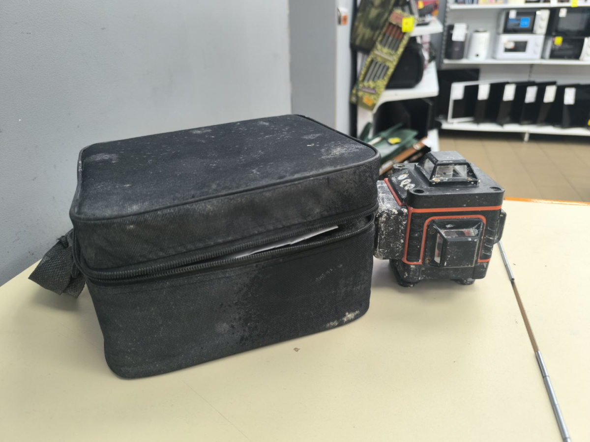 НИВЕЛИР Hilda 4D;